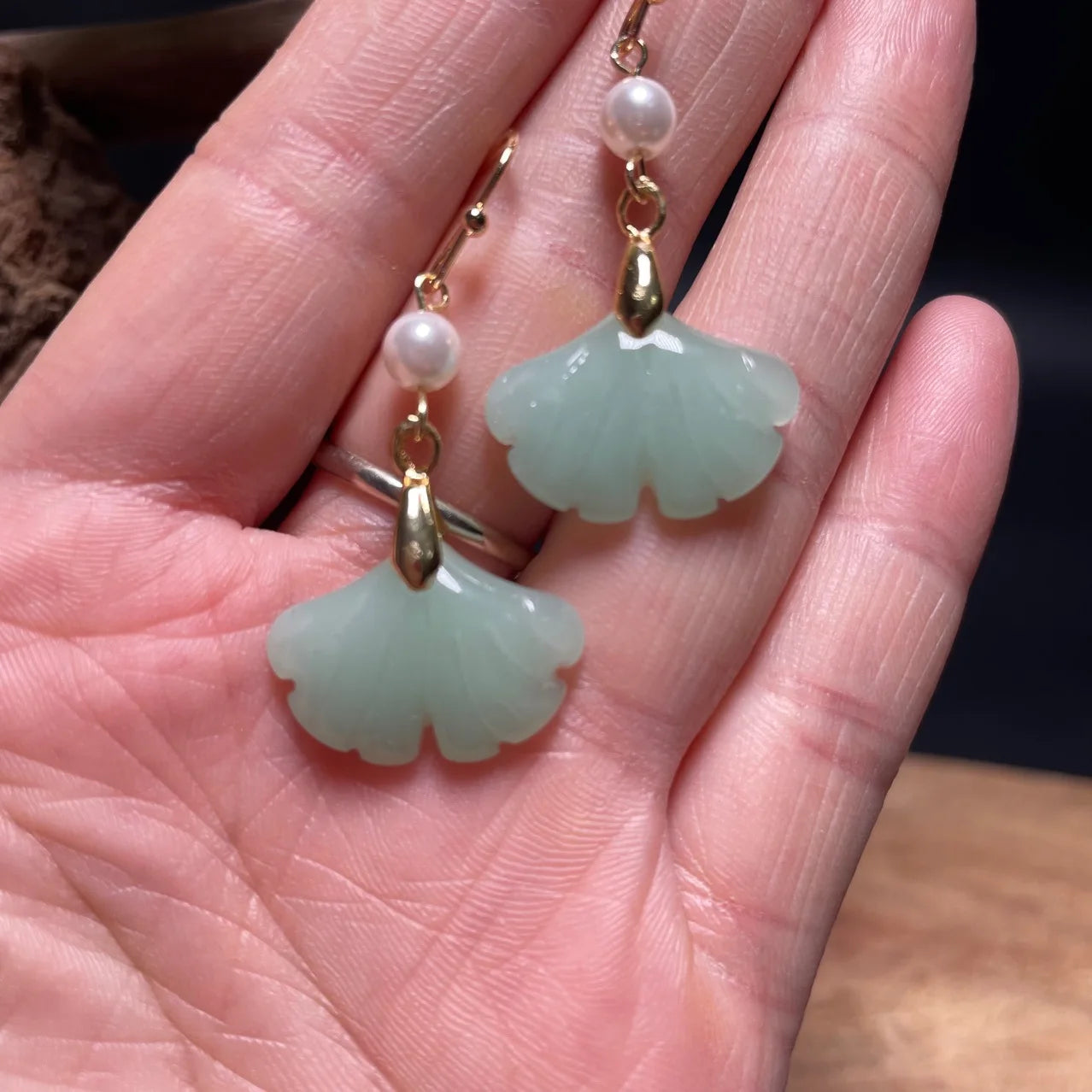 Brinco Ginkgo de Jade